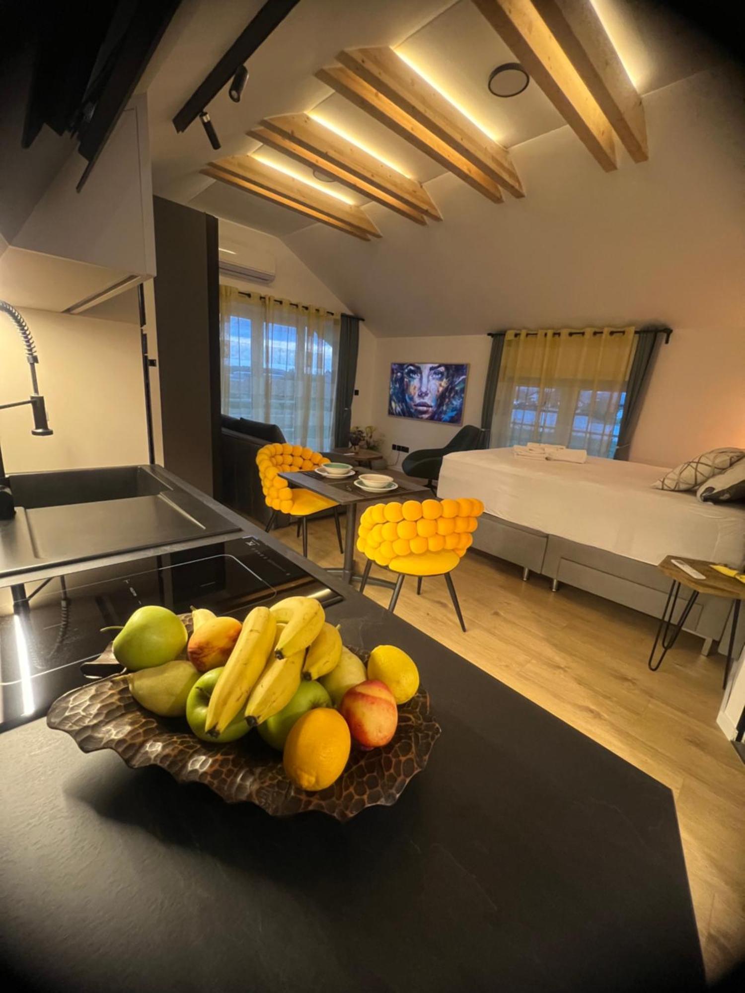 Nova Luxury Design Hotell Jezdovec Exteriör bild